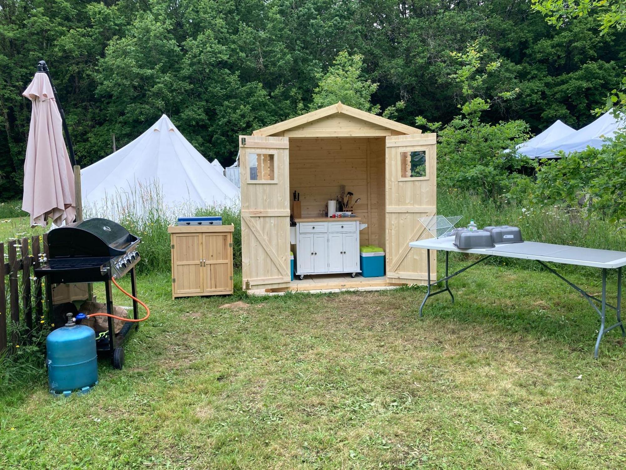 Au Pre Fleuri Eco Glamping Hotel Le Lindois Exterior photo