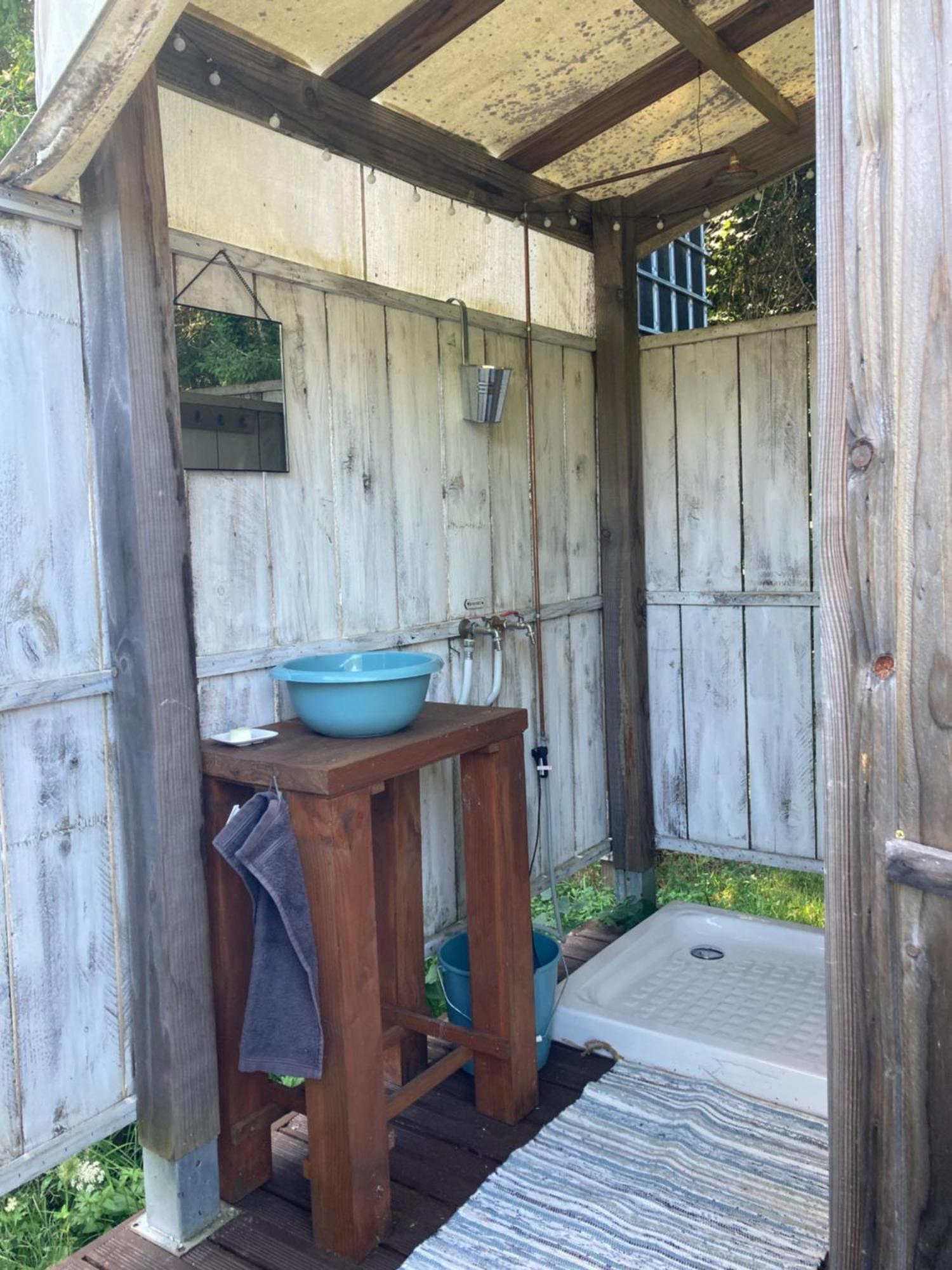 Au Pre Fleuri Eco Glamping Hotel Le Lindois Exterior photo