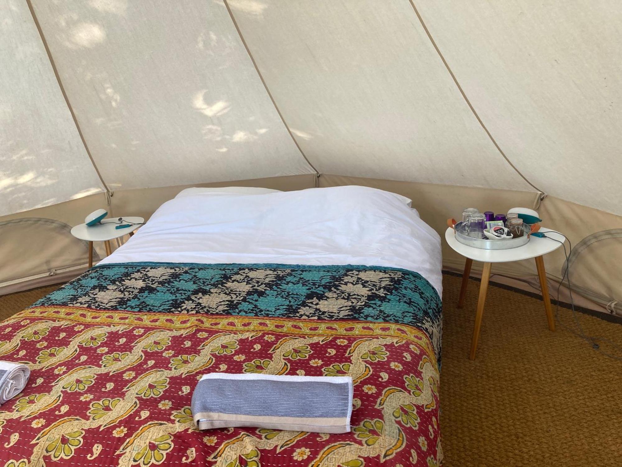 Au Pre Fleuri Eco Glamping Hotel Le Lindois Exterior photo